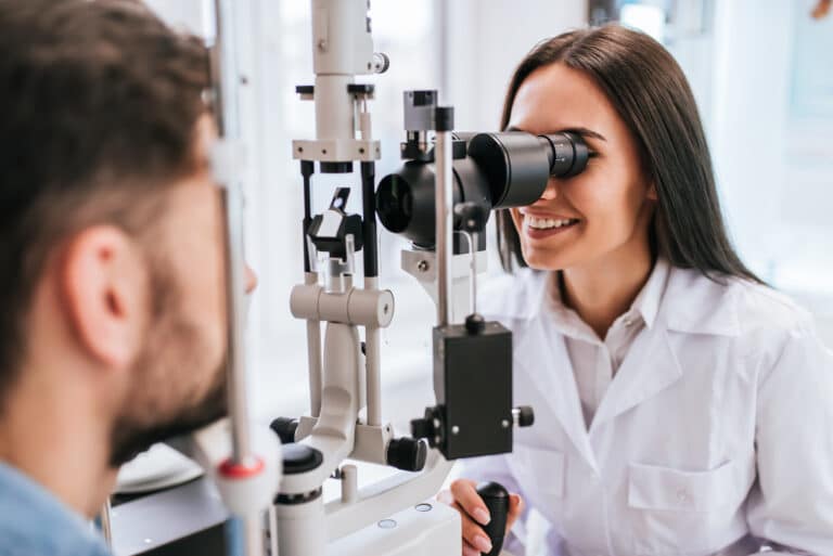 When to See an Ophthalmologist?