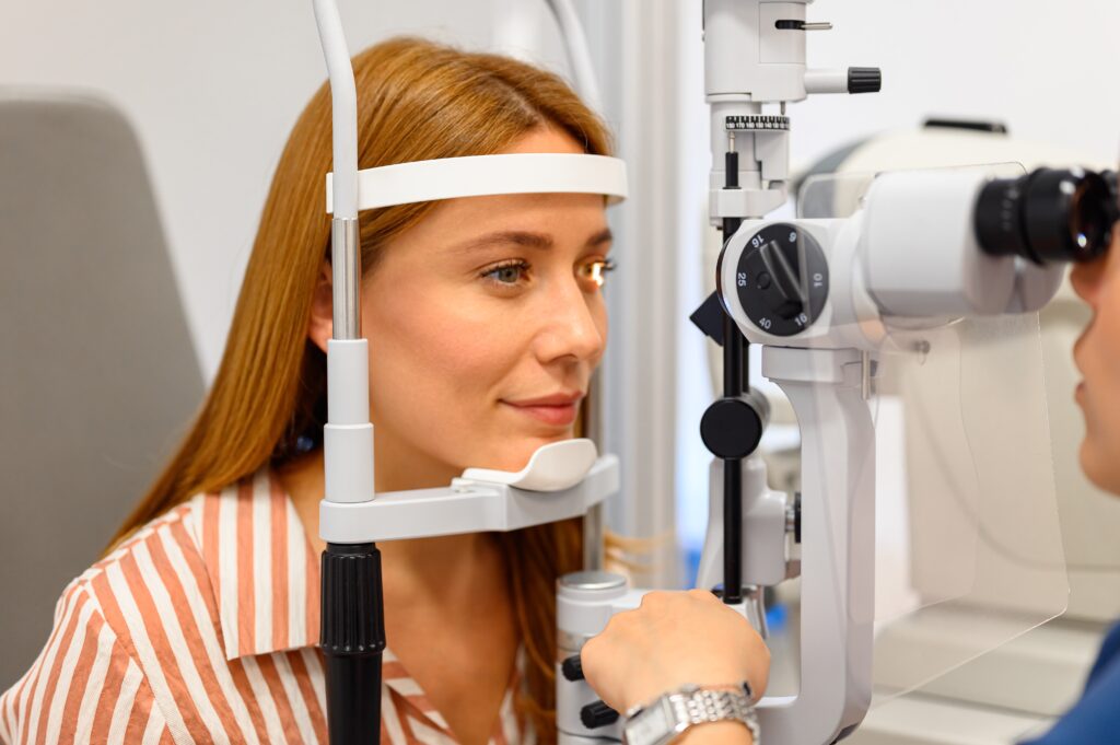 Smile, Lasik, Evo Icl, Edmonton & Northern Alberta - Visionmax Eye Centre Smile, Lasik, Evo Icl, Edmonton & Northern Alberta